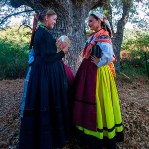 INDÍGENAS DE CASTILLA. LAS NAVARRETE & ALFONSO DÍEZ. FOLKLORÍSTAS