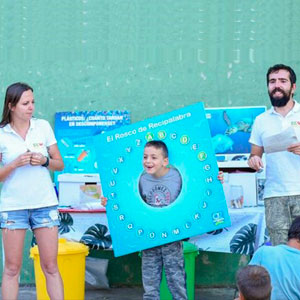 CIEN MANOS PARA CIEN RÍOS. SHEILA GARCÍA Y ALBERTO PEREZ. FUDACIÓN OXÍGENO.
